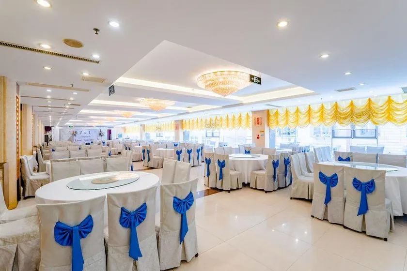 Xiyuan Jinrun Hotel (Guiyang Huaxi Xiaohe Branch) - Image 1