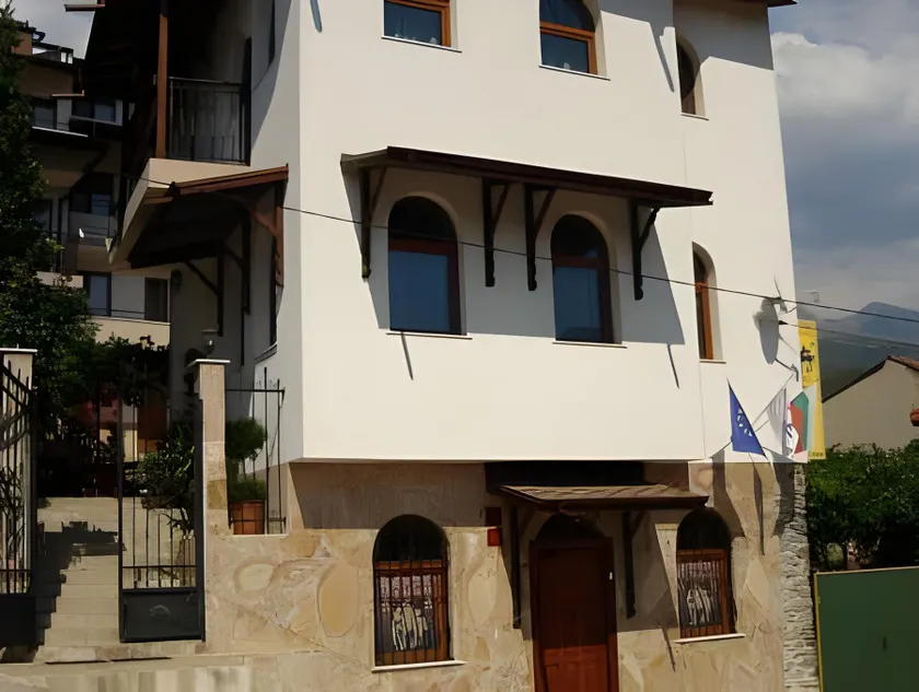 Centaur Family Hotel - Image 1