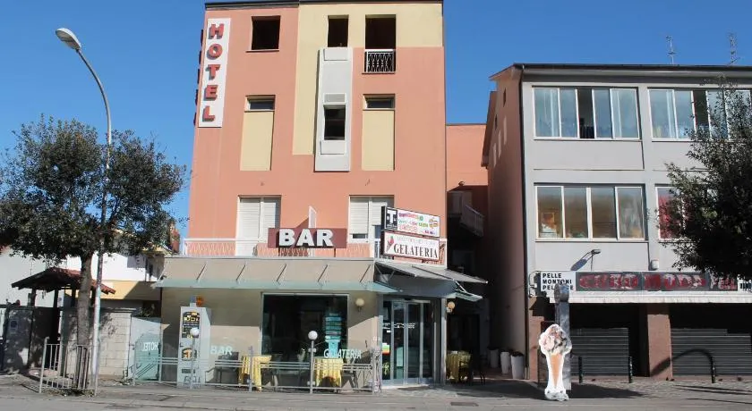 Hotel Mazzocchetti - Image 1