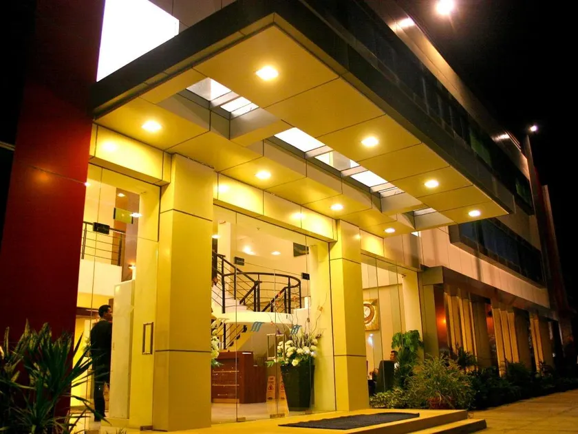 Royal Mamberamo Hotel - Image 1