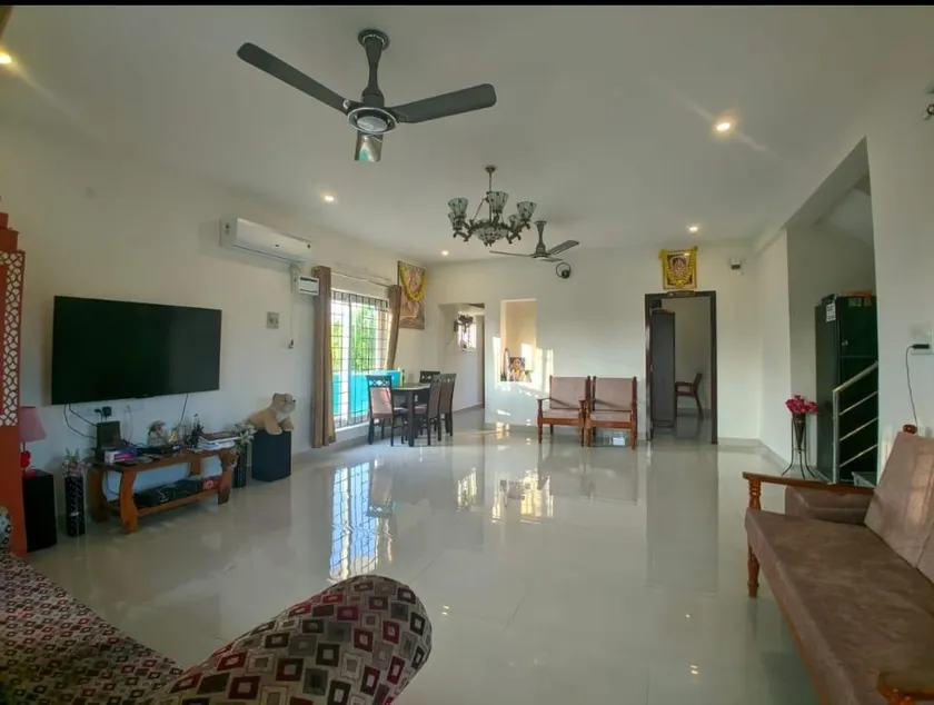 Cheerful 3 bedroom villa fully furnished with A.C. - Image 1