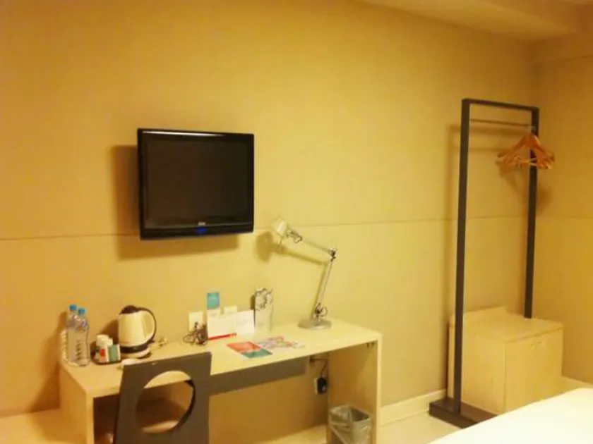 Jiali Hotel - Image 1