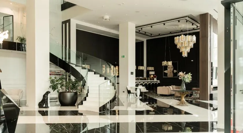 New Belgrade Premium Hotel - Image 1