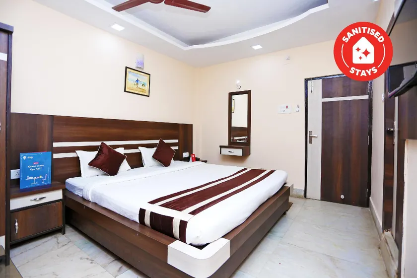 OYO 8369 Hotel Sea Mars - Image 1