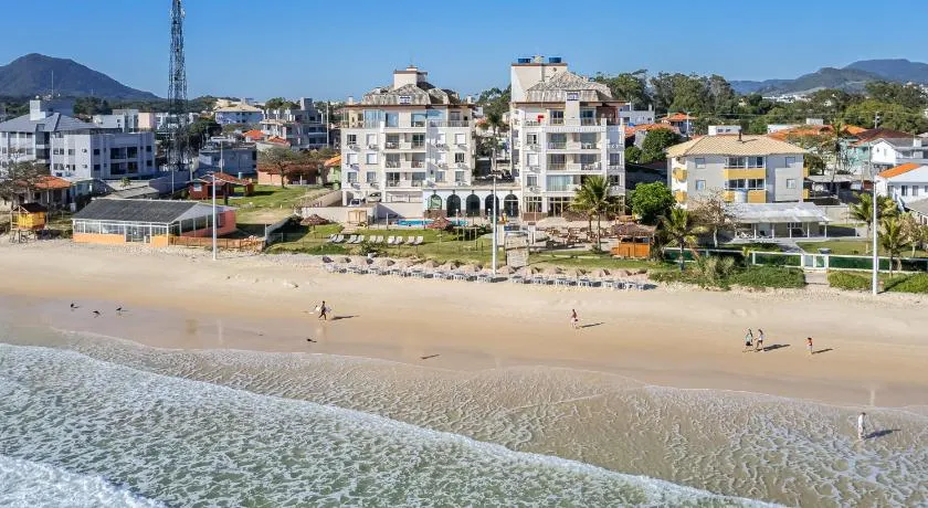 Ingleses Palace Hotel - Image 1