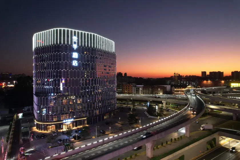 JI Hotel Guangzhou Panyu Chimelong Wanbo Center - Image 1