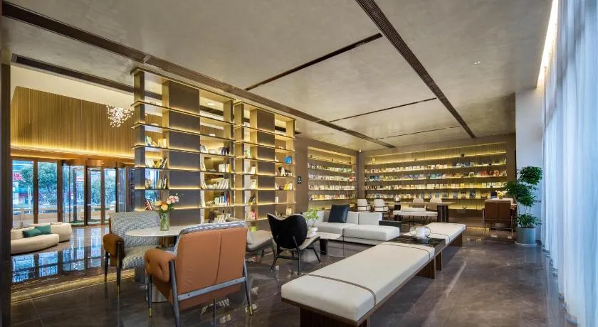Atour Hotel Huizhou Huiyang New Metropolis - Image 1