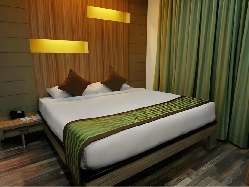 Hotel City Centre Residency - Image 1