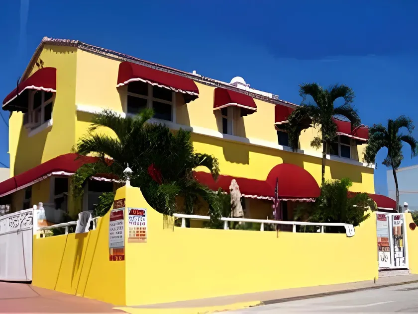 Sinclair Boutique Hotel - Image 1