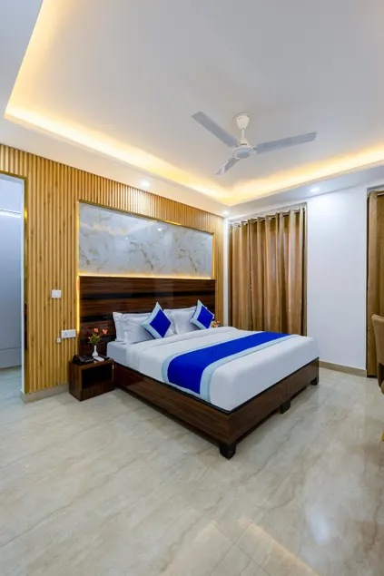 The Empire Hotel Near Dlf Golf course Road I Gurga - Image 1