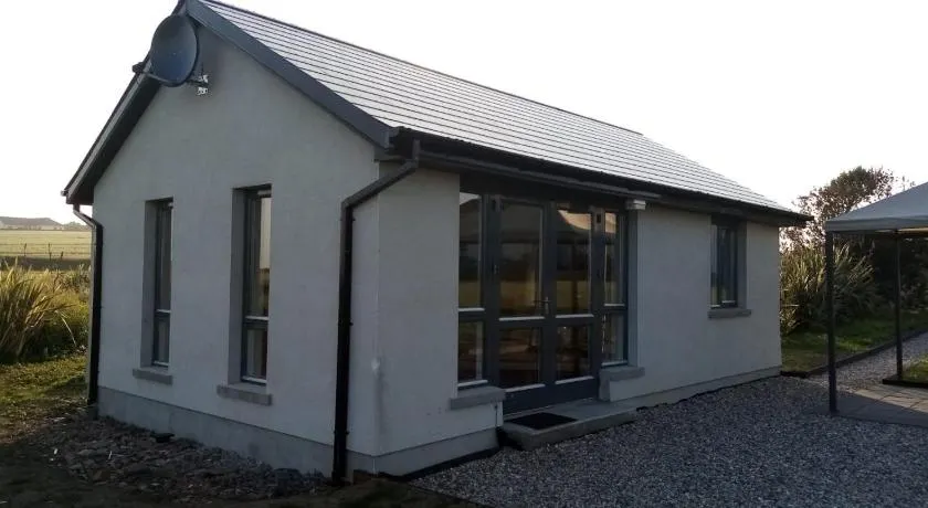 Seaview House - Image 1