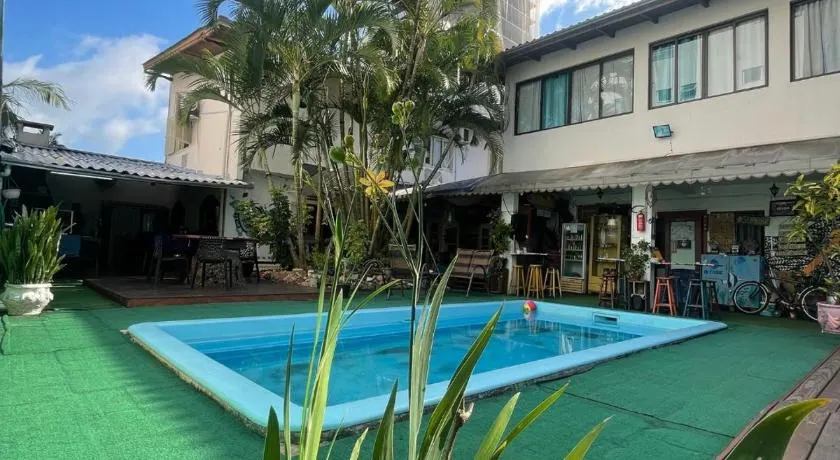 Oceanic Hostel - Image 1