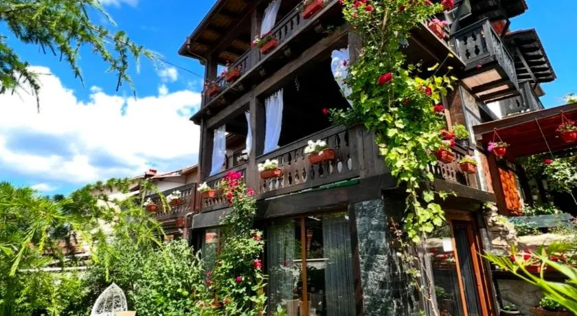 Oasis Guest House - Image 1