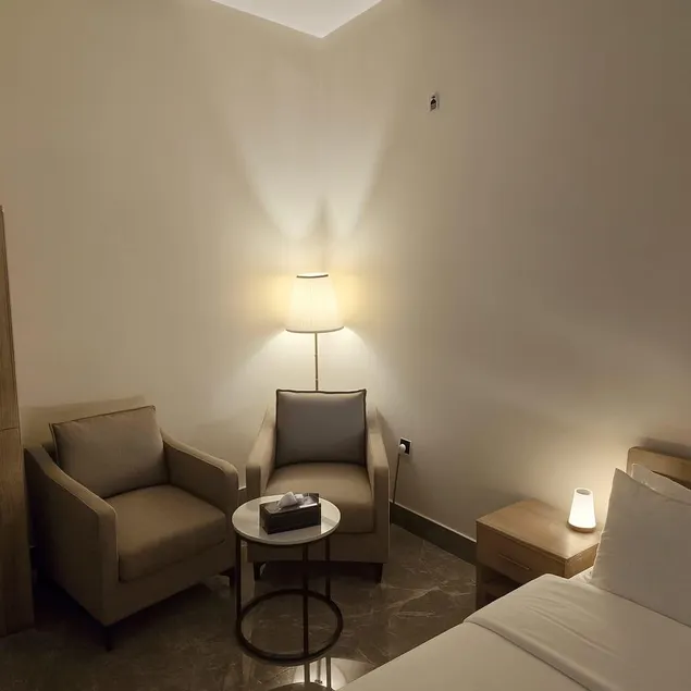 Studio 1 bed 1 bathroom - Image 1