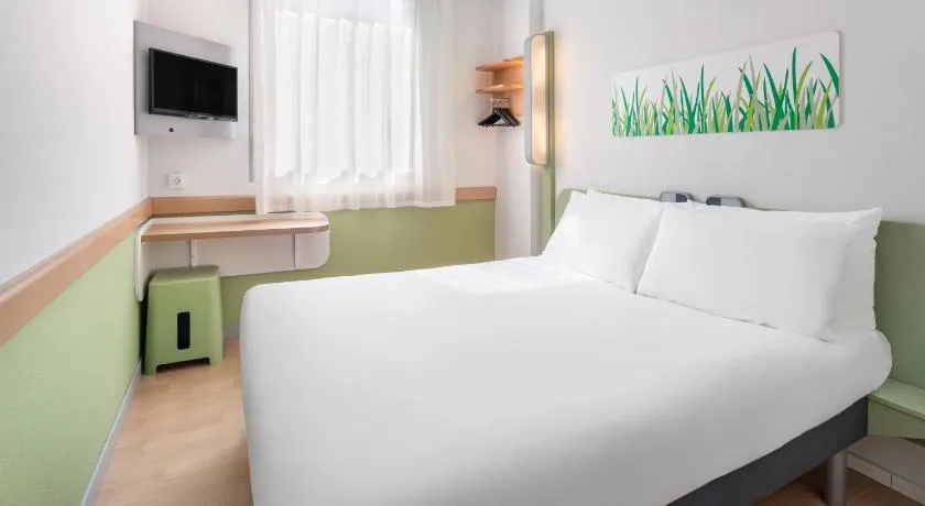 B&B HOTEL Zaragoza Plaza Mozart  - Image 1