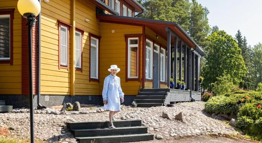 Leena's B&B - Image 1