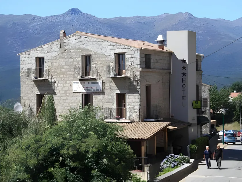 Hôtel Le Tourisme - Image 1