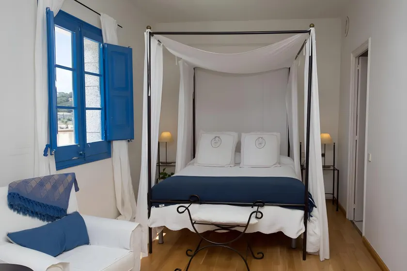 Hostal de la Plaça - Hotel Boutique - Image 1