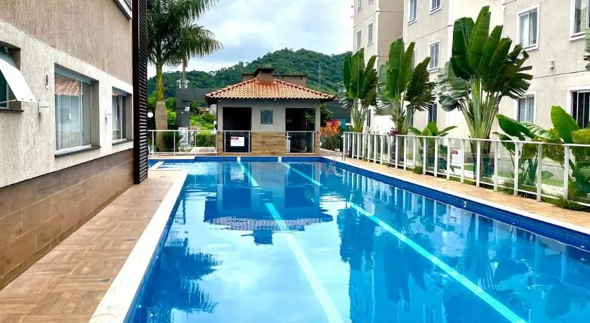 Apartamento inteiro 2 quartos com piscina Camboriú - Image 1
