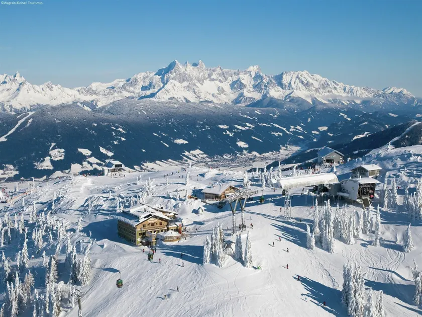 Apartment in Wagrain near Red 8 Gondola - Image 1