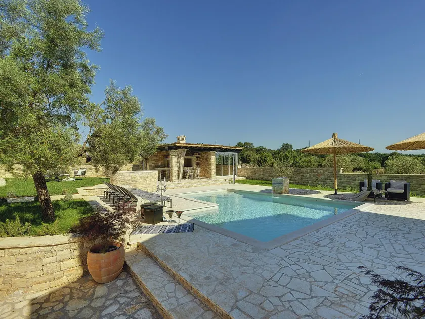Charming Villa With Heated Pool, Whirlpool and Sauna, Near Rovinj - Image 1