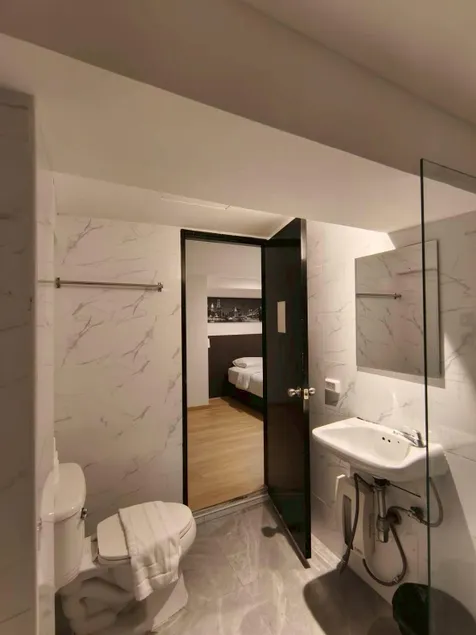 The Blocks Hostel Sukhumvit 10 - Image 1