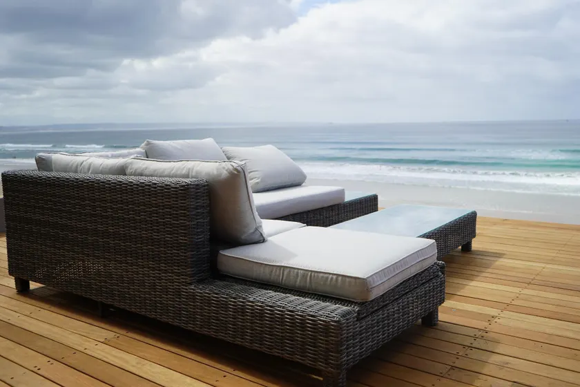 Bay Lodge on the Beach - Image 1