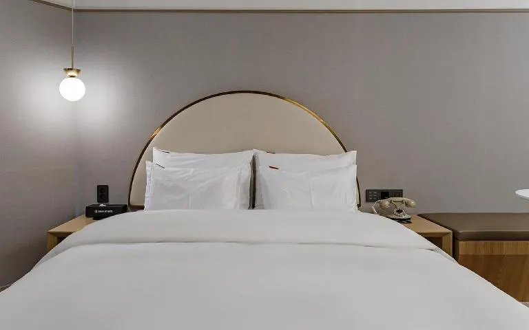 Brown Dot Hotel Cheonan Buldang - Image 1