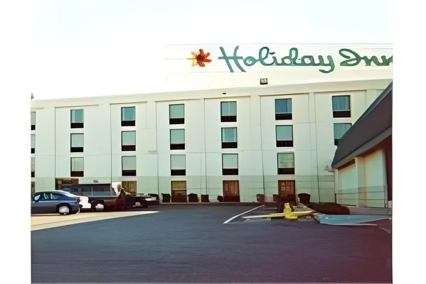 Garner Hotel Glen Burnie BWI Airport Area by IHG - Image 1