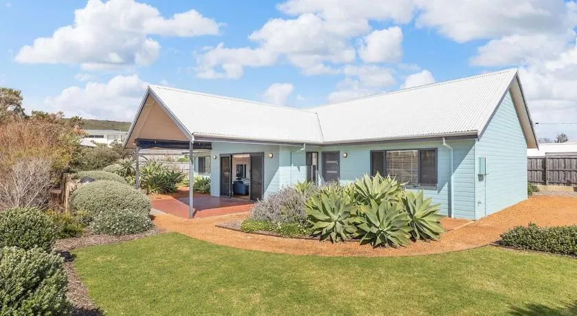 Beachfront Prevelly Exclusive Holiday Home - Image 1