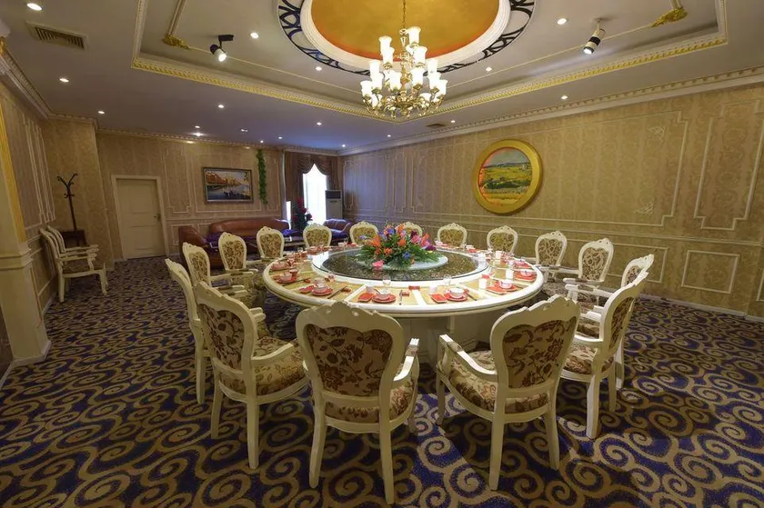 Minfeng Hotel - Image 1