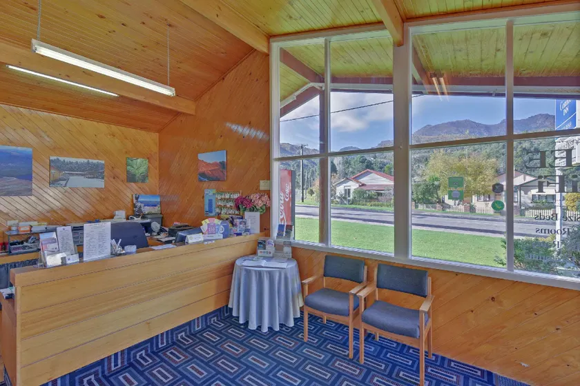 Gold Rush Inn - Image 1