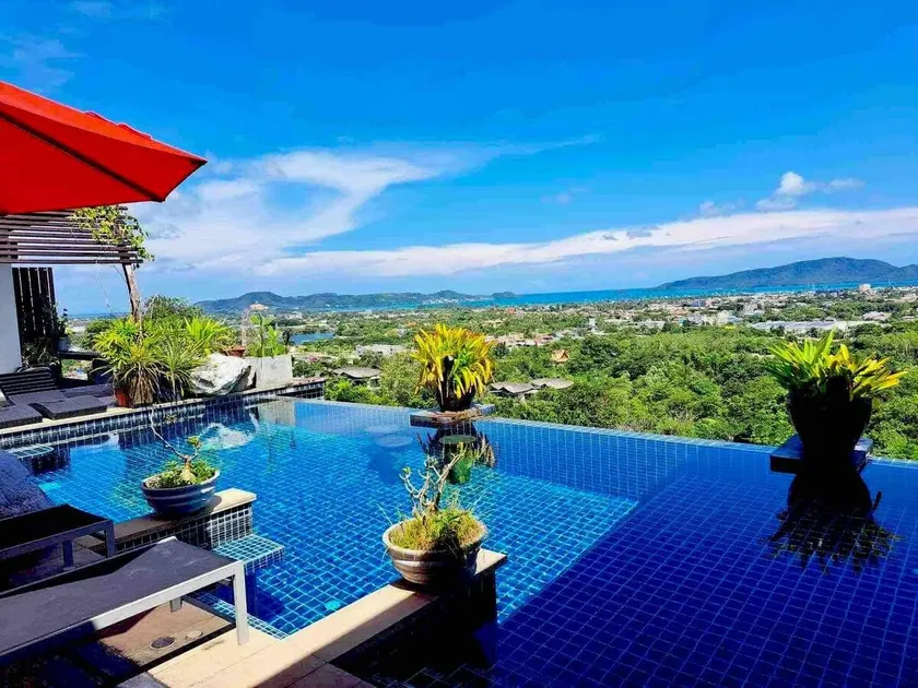 Sunrise Seaview Luxury Pool Villa - Image 1