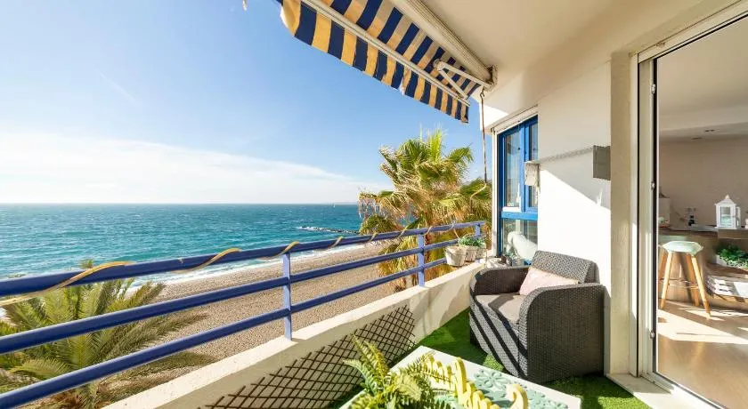 Ocean Views, Paseo Marítimo - Image 1