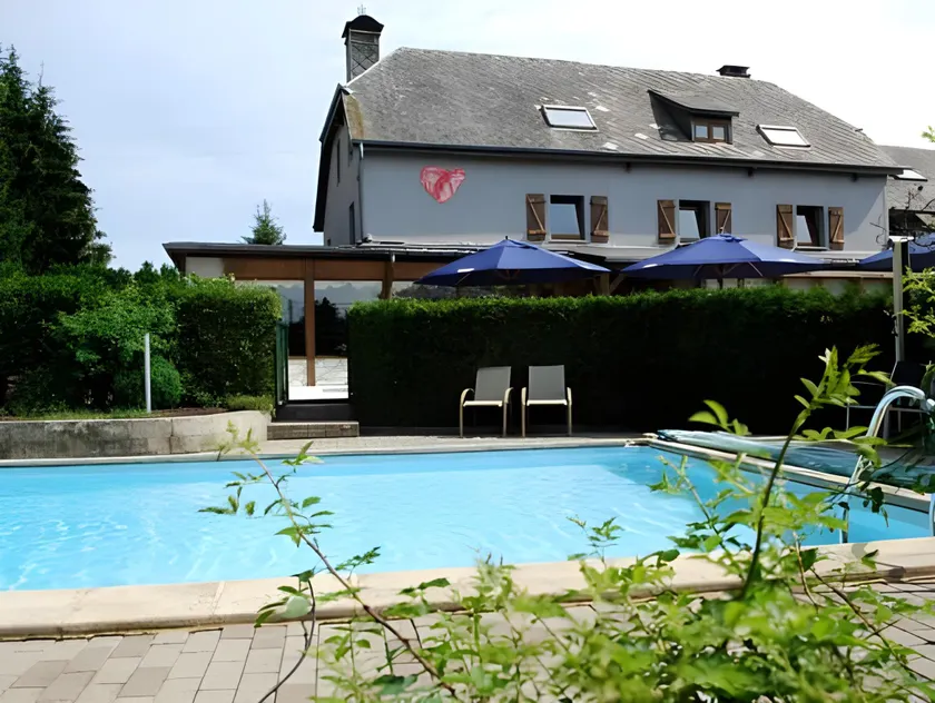 Hotel Au Coeur de Lacuisine - Image 1
