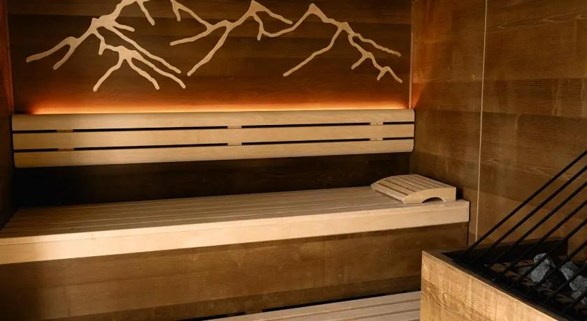 Hotel Goldene Gams - Image 1