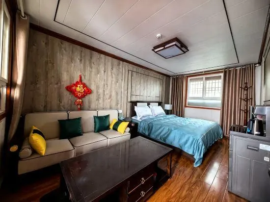 Mount Hua East Peak Hotel - Image 1