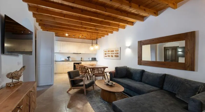 Exclusive & Private Villa Qupi in the center of Lindos with separate staff accommodation - Image 1