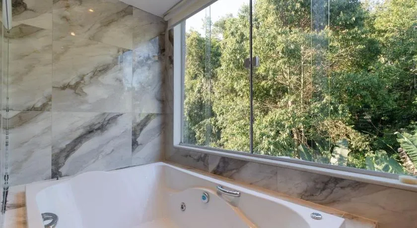 Casa Climatizada com Hidromassagem em Jacarepagua - Image 1