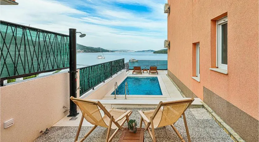 Bonito apartamento en Marina con WiFi - Image 1