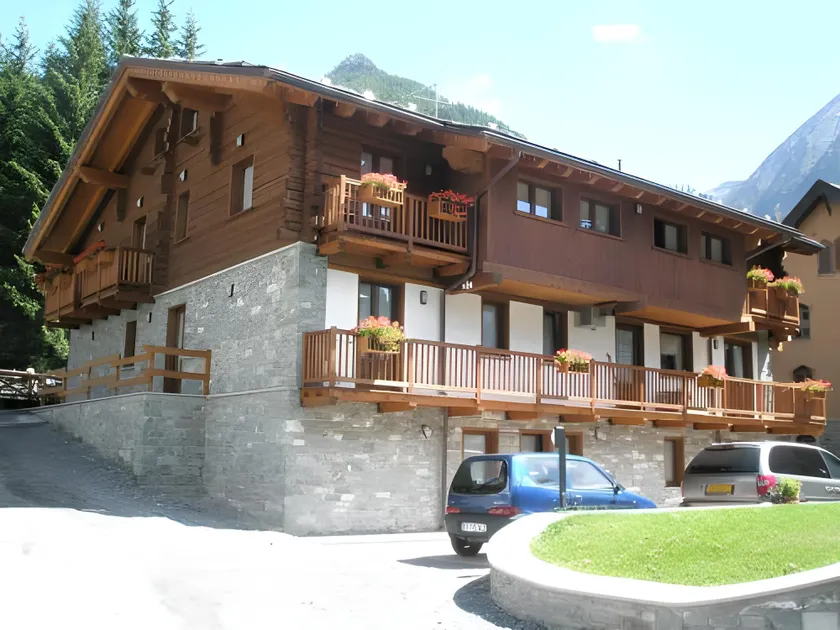 Hotel L' Aiglon - Image 1