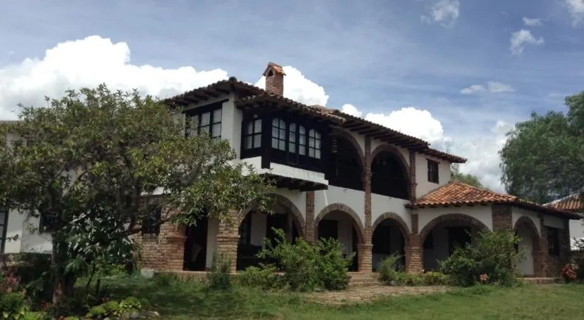 DOFA Hosteria - Image 1