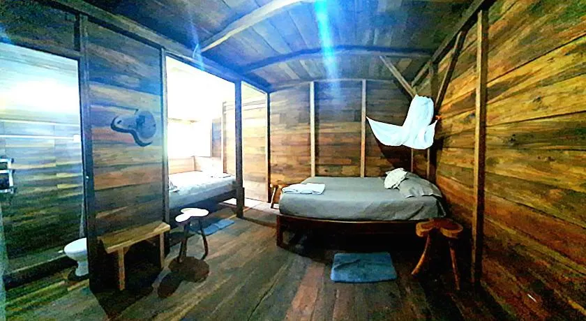Rainforest Hut - Image 1