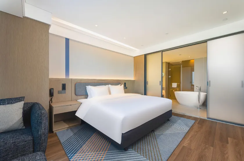 Holiday Inn Express Heze Jiahecheng - Image 1