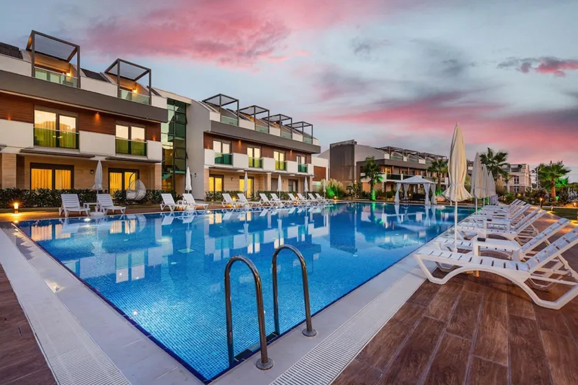 Veranda Beach Suites - Image 1