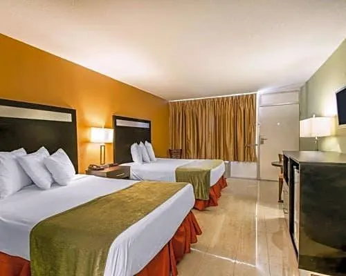 Sunset Palm Hotel Condominium - Image 1
