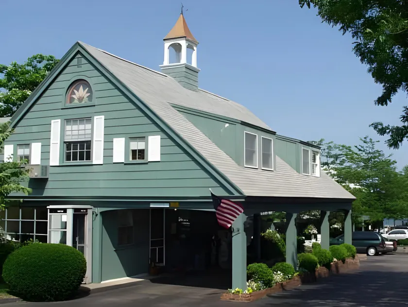 The Cove Motel - Image 1