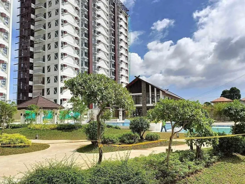 Sky High Suites Royal Ocean Crest Mactan - Image 1