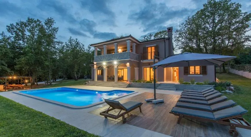 Villa Anima / Elegant Villa Anima near Pazin, central Istria - Image 1