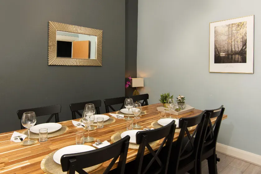 147 The Residence - Image 1